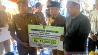 Wali-Kota-salurkan-bantuan-bagi-korban-kebakaran-di-Palangka-Raya