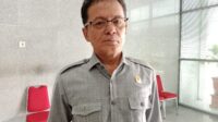 1000588833