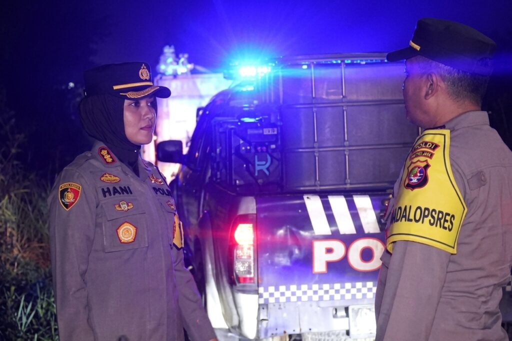 Gemini_Generated_Image_iq7qibiq7qibiq7q