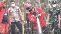 manggala-agni-daerah-operasi-daops-kalimantan-iiipangkalan-bun-bersama-relawan-tni-dan-polri-melakukan-pemadaman-lanjutan-di-s-1793286932259_169