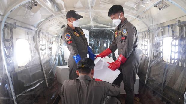 tni-au-lakukan-operasi-modifikasi-cuaca-omc-di-kalimantan-dok-istimewa-1793159084754_169